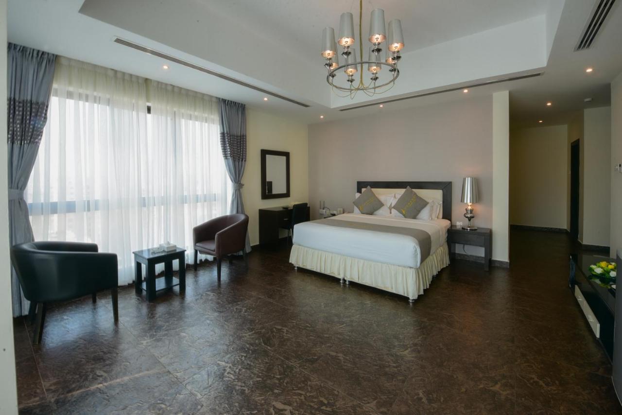 Loumage Hotel & Suites Manama Exterior photo