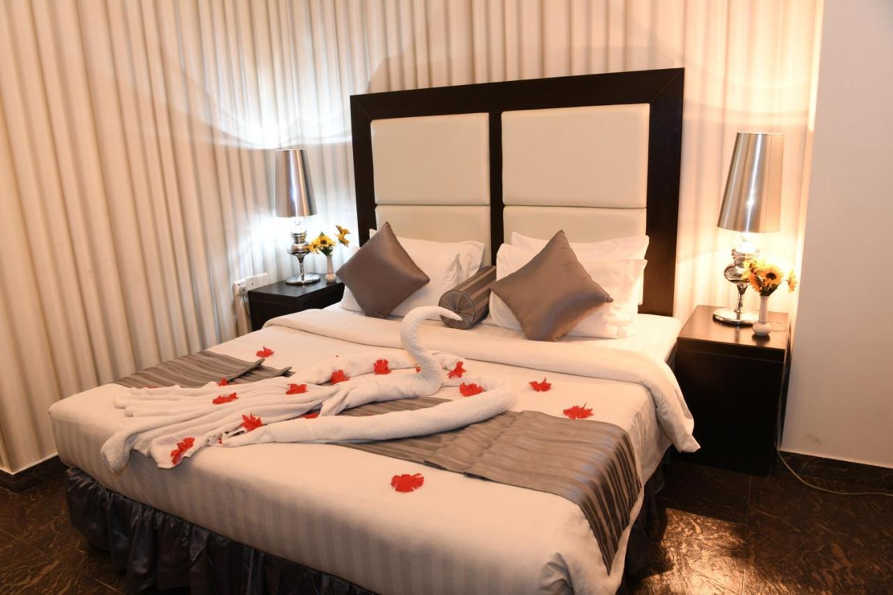 Loumage Hotel & Suites Manama Exterior photo